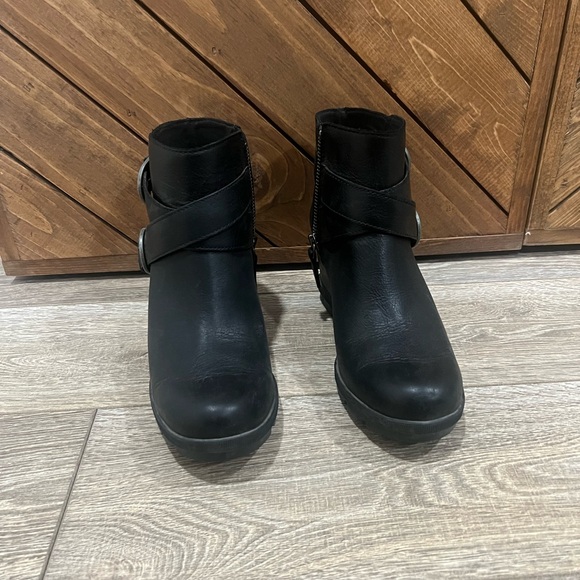 Sorel Joan of Arctic Wedges - Picture 2 of 10